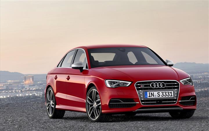 Audi-S3-Sedan-2014-widescreen-05