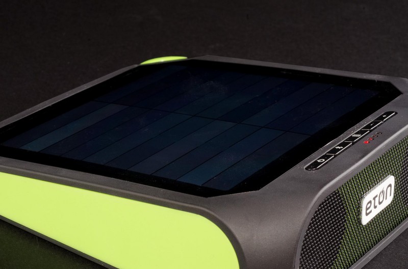 eton-rugged-rukus-solar-powered-bluetooth-speaker-review-side-angle-3-2-800x600