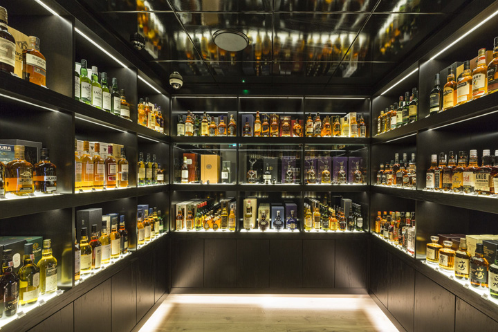 The-Whisky-Shop-by-gpstudio-Manchester-UK-02