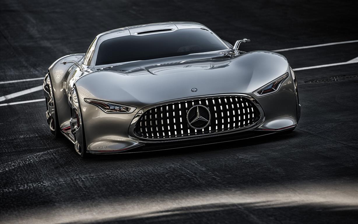 Mercedes-Benz-AMG-Vision-Gran-Turismo-Concept-2013-widescreen-04