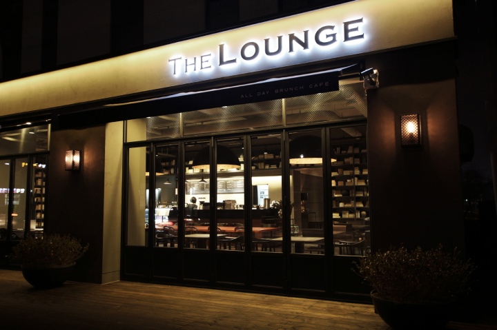 The-lounge-cafe-by-PANDA-studio-Bundang-South-Korea-14