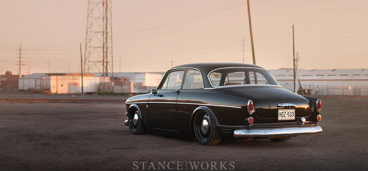 keith-ross-volvo-amazon-122-bagged-title