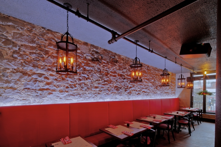 BEVO-Bar-and-Pizzeria-by-Camdi-Design-Bloom-Lighting-Group-Montreal-05