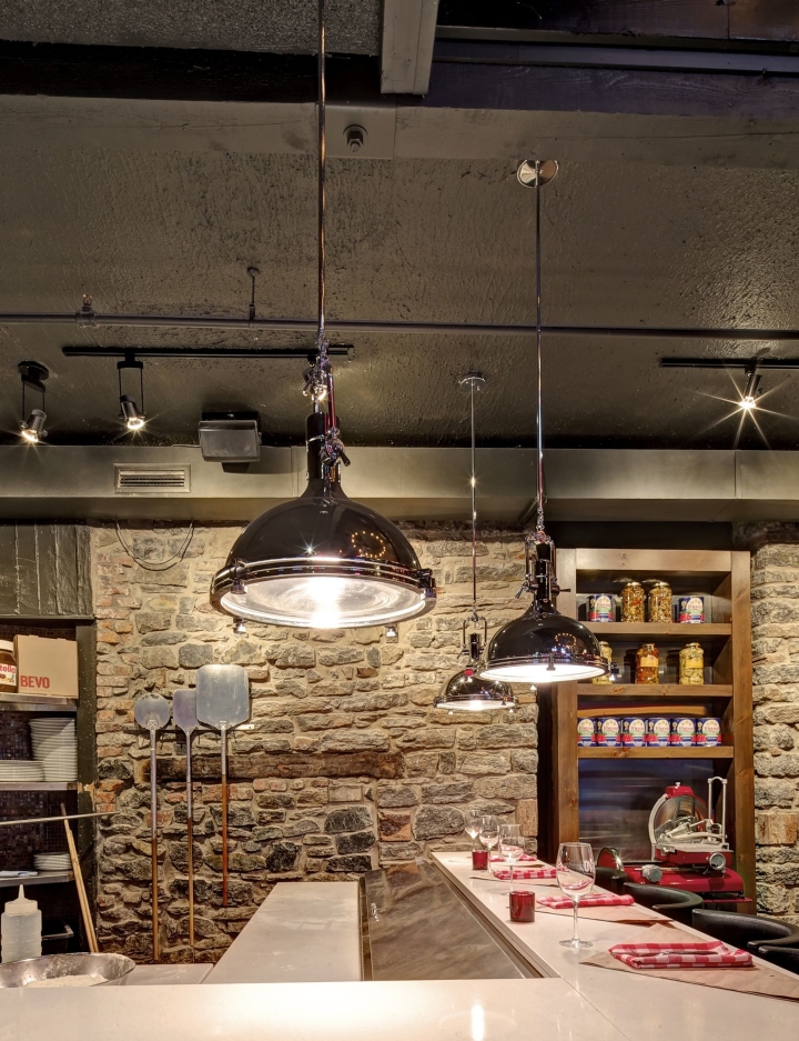 BEVO-Bar-and-Pizzeria-by-Camdi-Design-Bloom-Lighting-Group-Montreal-07