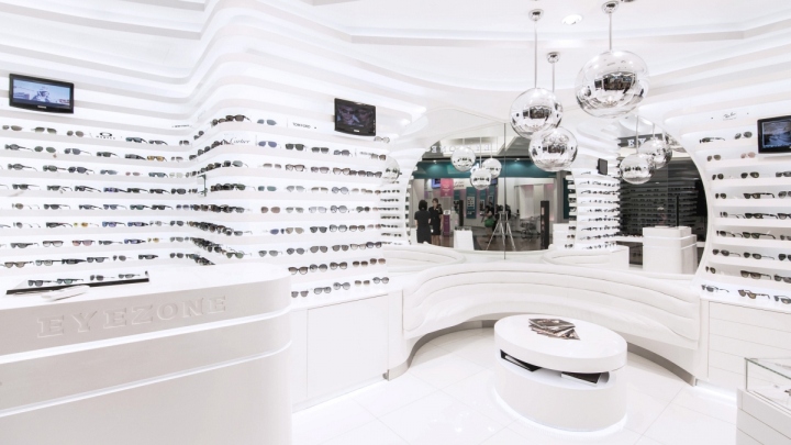 Rivoli-EyeZone-Stores-by-Labor-Weltenbau-UAE-05