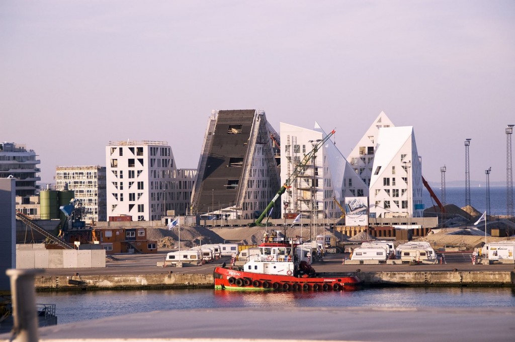 b919f111-42bf-4259-8373-f4fbe787165a