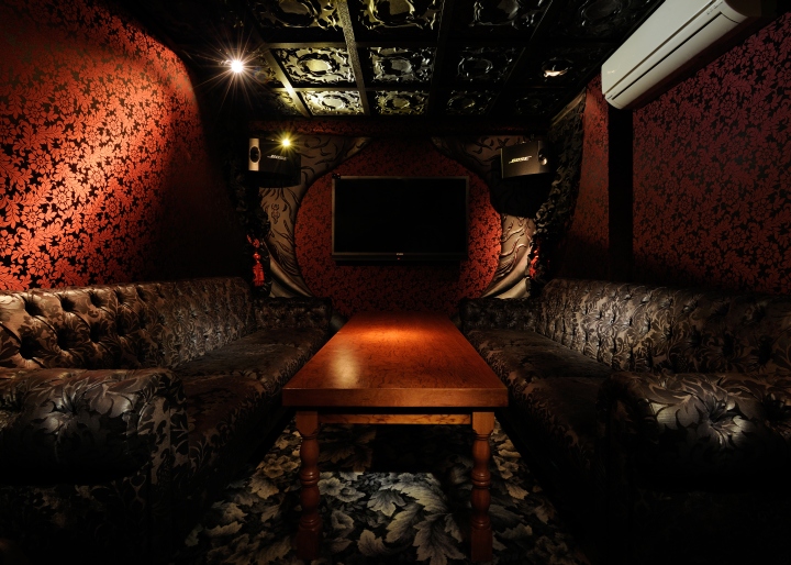 ETEETEI-Bar-Lounge-by-Design-Atelier-Rondo-Yokohama-Japan-08