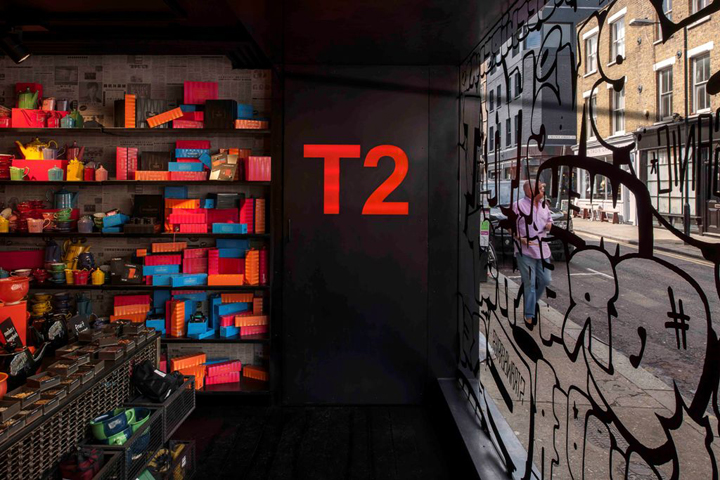 T2-tea-store-design-by-Landini-Associates-London-UK-06-