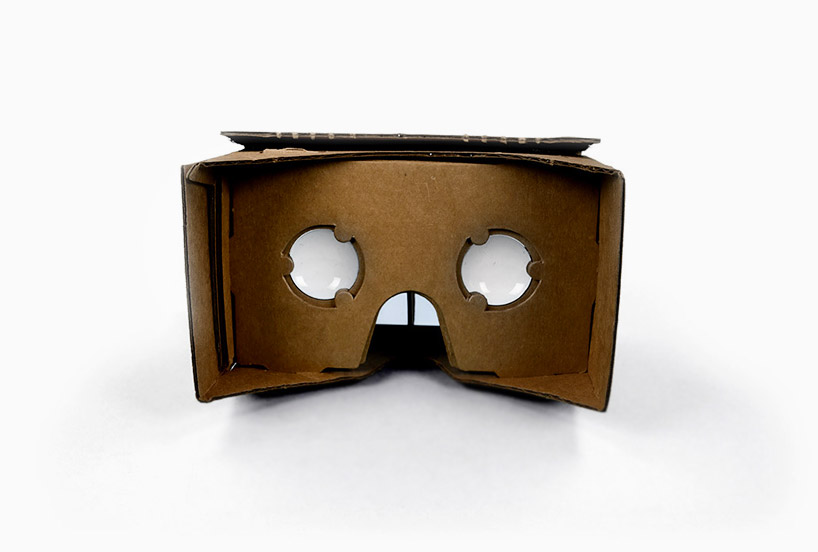 google-cardboard-transforms-any-smartphone-into-a-virtual-reality-headset-designboom-05