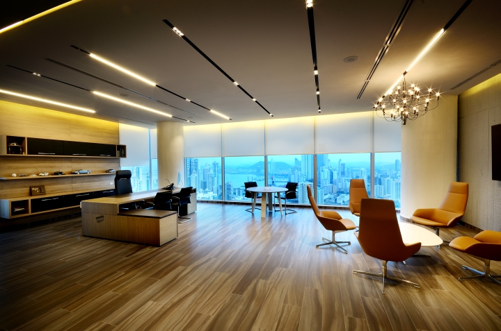 Faconnable-office-and-showroom-by-Bettis-Tarazi-Arquitectos-Panama-City-Panama-05