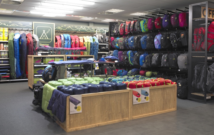 Ultimate-Outdoors-concept-store-by-Briggs-Hillier-Preston-UK-04