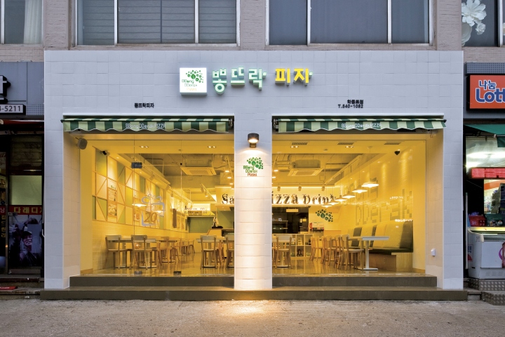 BBong-DDerak-Pizza-by-Friends-Design-Seoul-South-Korea-11