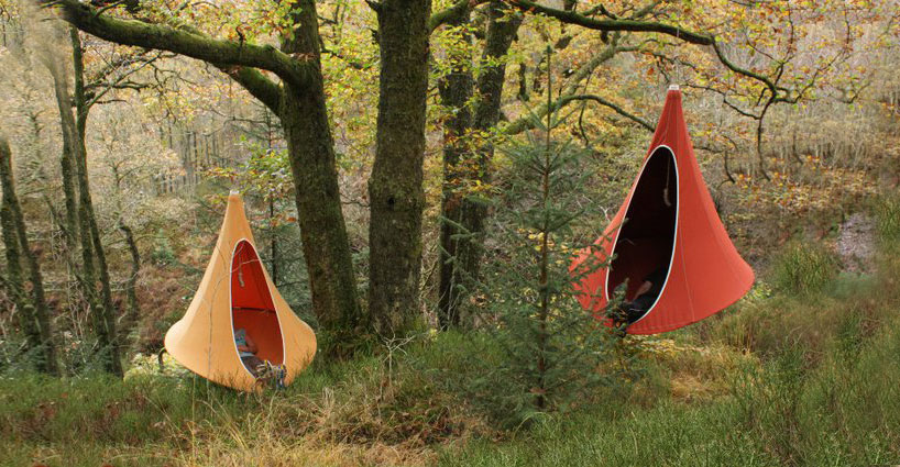 hang-in-out-cacoon-tent-maisonobjet-designboom-01