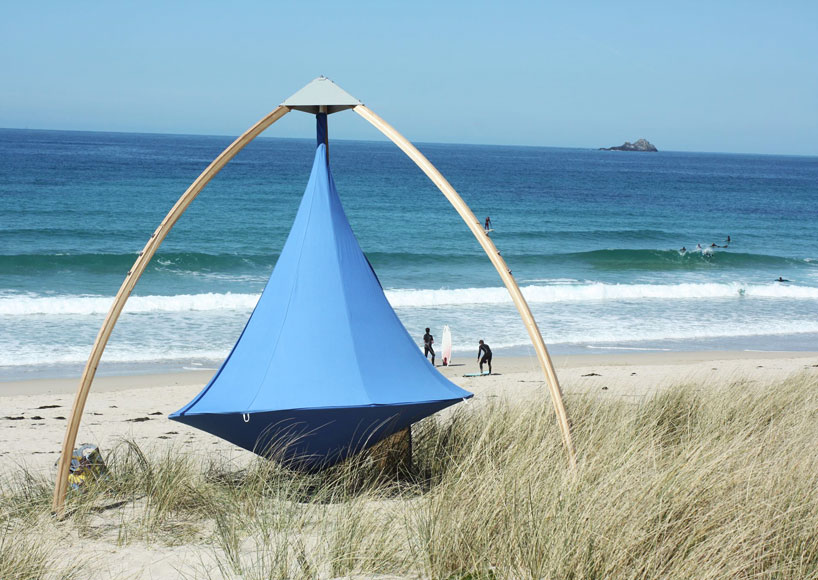 hang-in-out-cacoon-tent-maisonobjet-designboom-08
