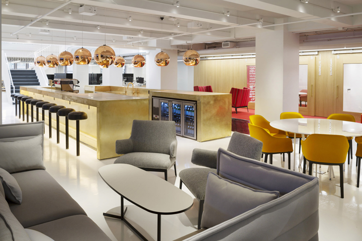 GLG-Global-Headquarters-office-by-Clive-Wilkinson-Architects-New-York-US-05-