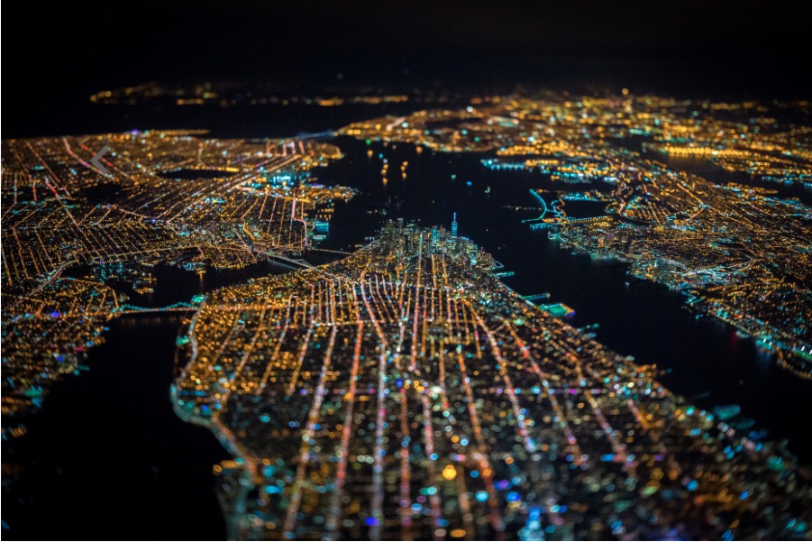 54b6d2e5e58ecea3b4000008_vincent-laforet-s-images-of-new-york-from-above-will-take-your-breath-away_screen_shot_2015-01-12_at_2-32-59_pm
