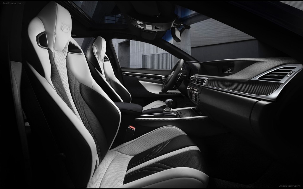 Lexus-GS-F-2016-widescreen-04