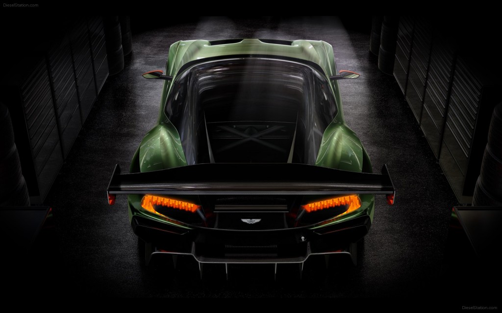 Aston-Martin-Vulcan-2016-widescreen-05