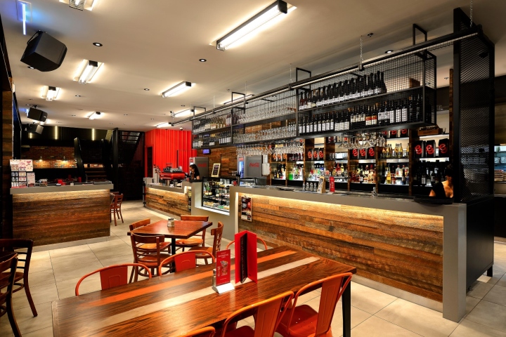 The-Groove-Train-Southland-Restaurant-by-Blackbox-Retail-Projects-Melbourne-Australia-03