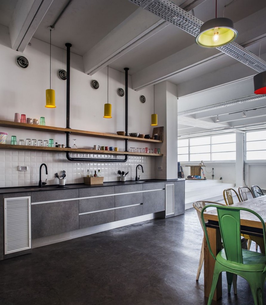 a3af8319-d0f0-48ad-8831-f565c4899245