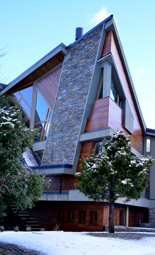 viento-house-g2-estudio-arquitectos-argentina-designboom-03