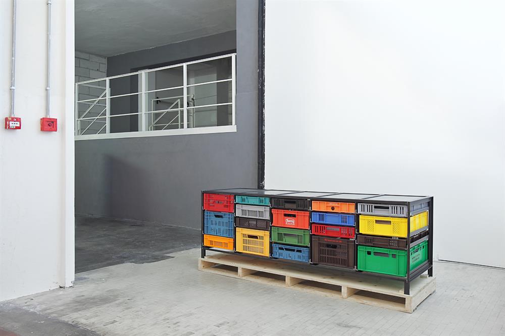 5-column-crates-cabinet-Mark-van-den-Gronden-Lensvelt-Salone-del-Mobile-Milan-2012