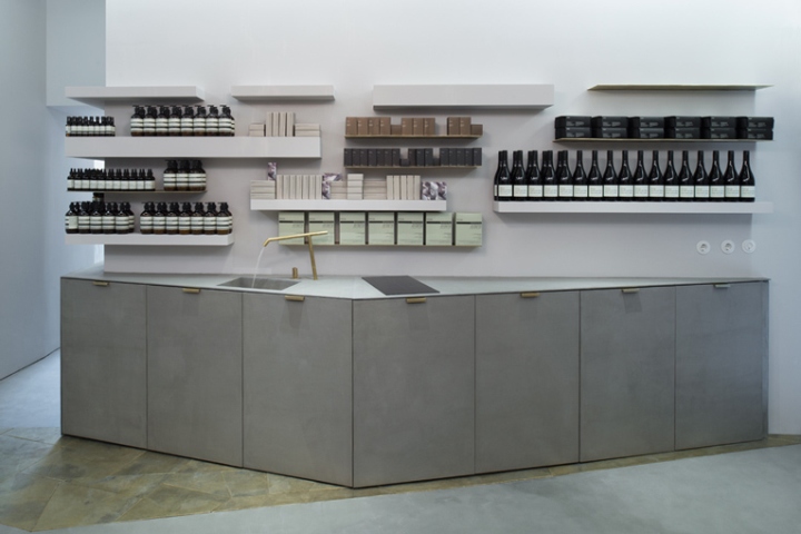 Aesop-Store-by-Vincenzo-de-Cotiis-Architects-Milan-Italy-04