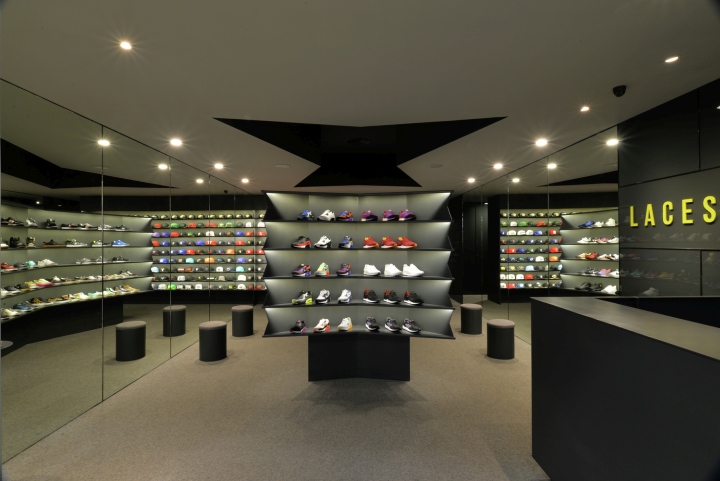 LACES-Shoe-Store-by-CoA-Arquitectura-Zapopan-Mexico-02