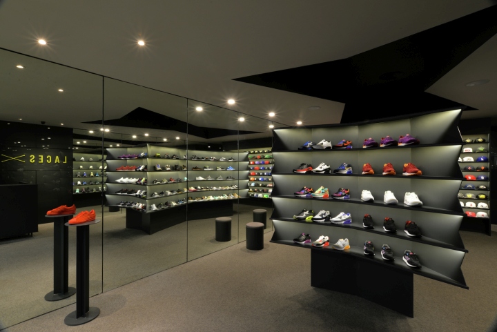 LACES-Shoe-Store-by-CoA-Arquitectura-Zapopan-Mexico-03