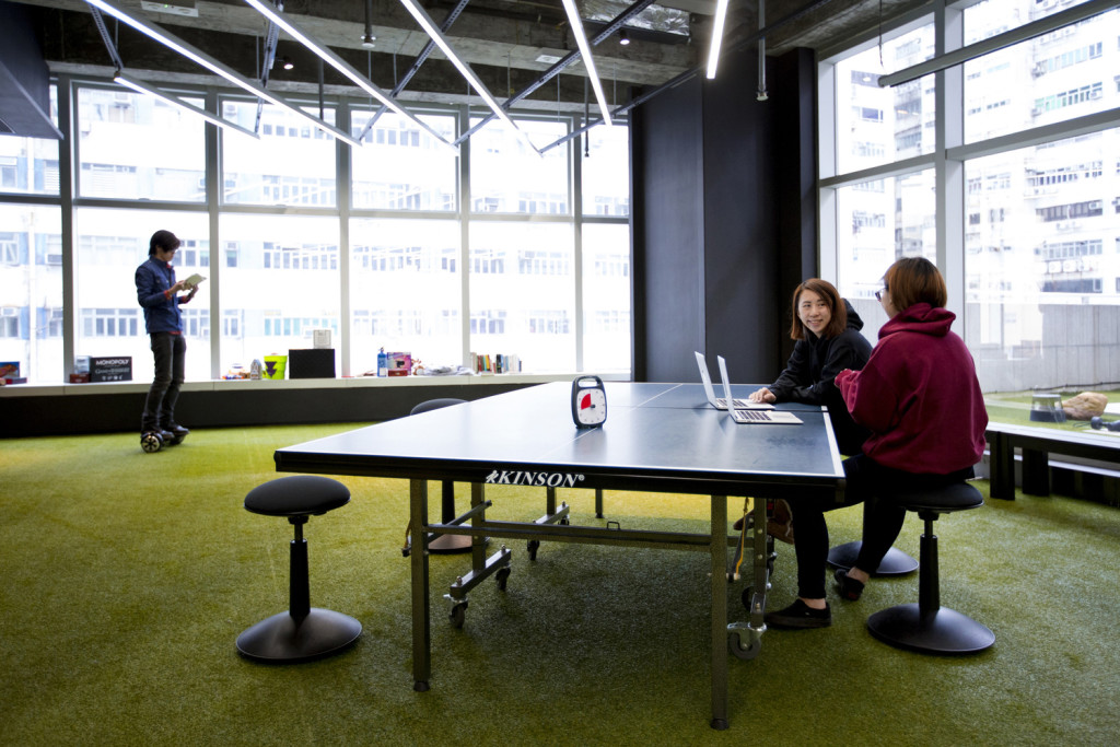 9GAG_Office_LAAB_(3)