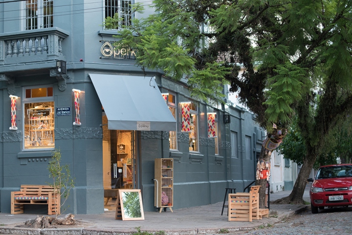 Casa-Perky-shoe-store-by-That-Design-Company-Porto-Alegre-Brazil-08