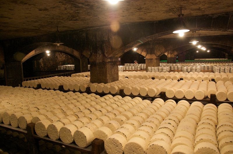 roquefort-cheese-cave-82