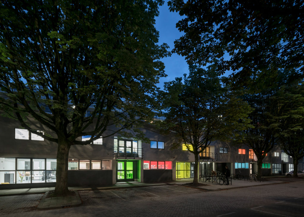 mvrdv-office-architecture-interior-self-designed-studio-rotterdam-domestic-spaces-colour_dezeen_1568_8