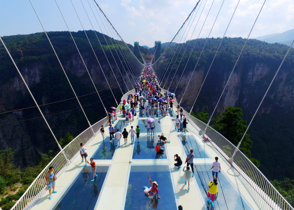 zhangjiajie-grand-canyon-glass-bridge-haim-dotan_dezeen_2364_ss_3