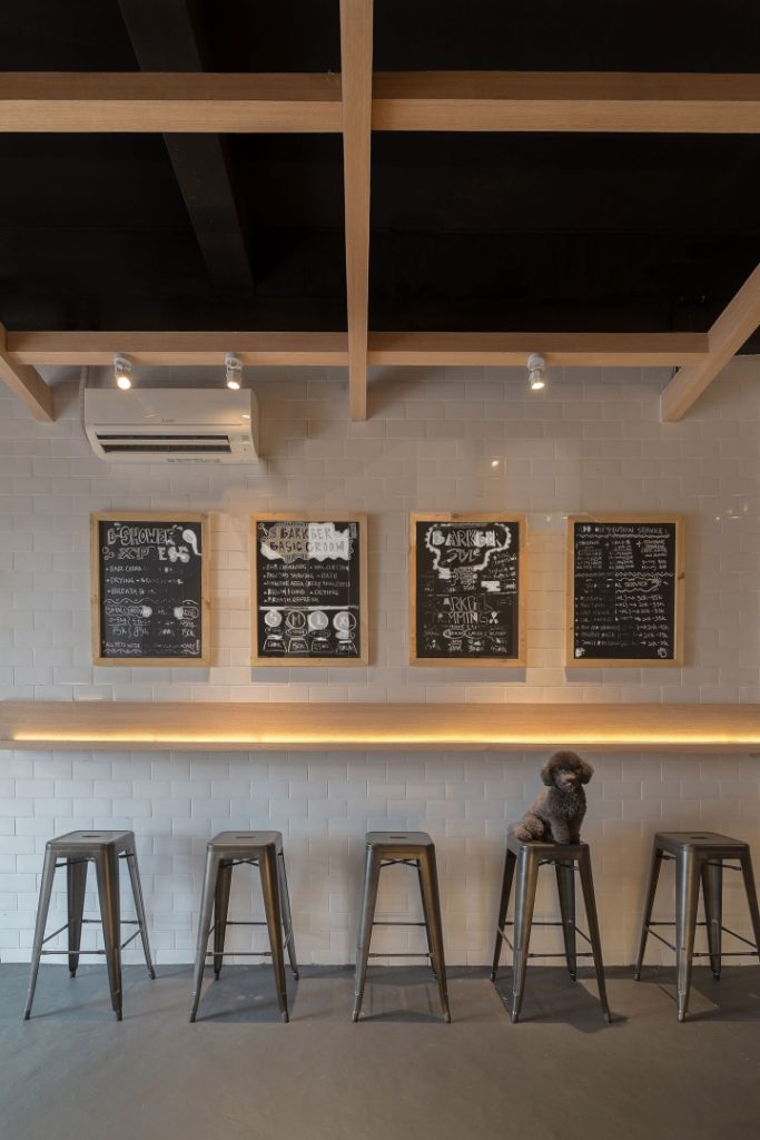 the-barkbershop-pet-grooming-studio-cafe-by-evonil-architecture-jakarta-indonesia-07