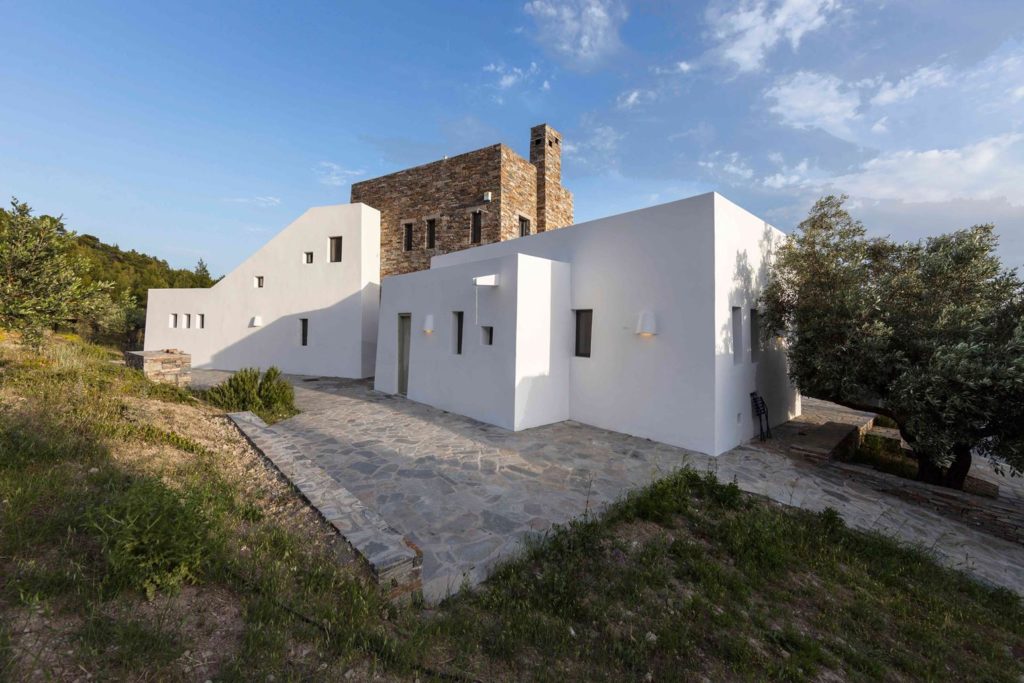 b2f1dfca-15d0-4ffb-9705-1c422a256404