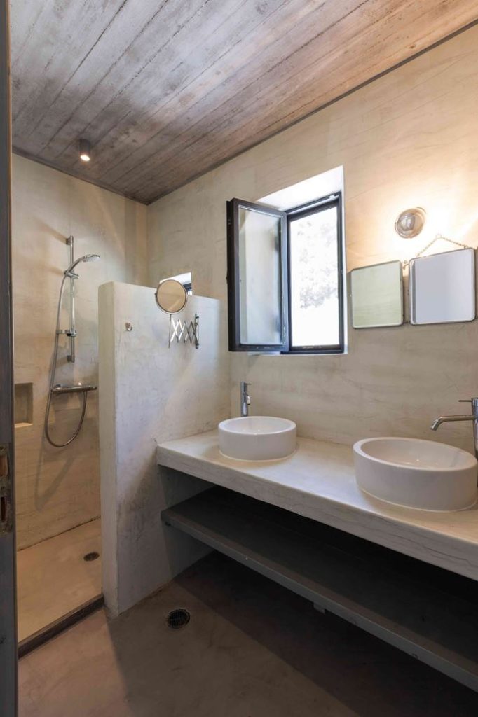 b60a030b-a7b9-4e41-8793-f03df18bc7ac