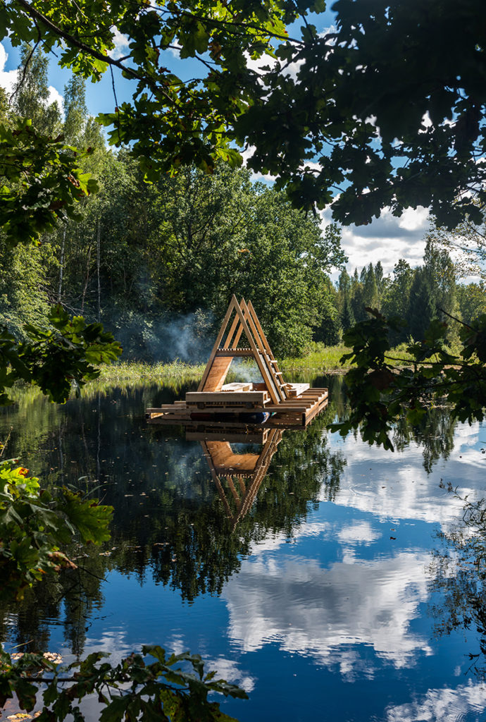 students-veetee-floating-structures-seasonally-flooded-area-estonia-designboom-04