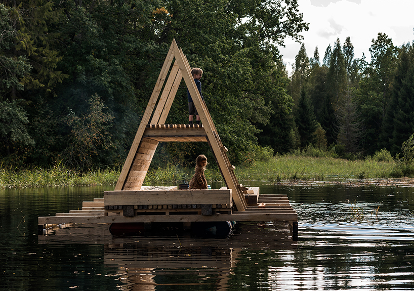 students-veetee-floating-structures-seasonally-flooded-area-estonia-designboom-05